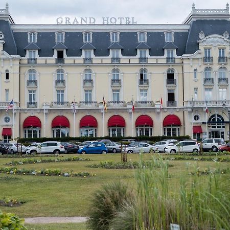 Cabourg Cosy Chic Cabourg Hyper-Centre 4 Pers, 2 Bedrooms , 2 Sdb, Terrasse, Wifi Exterior photo